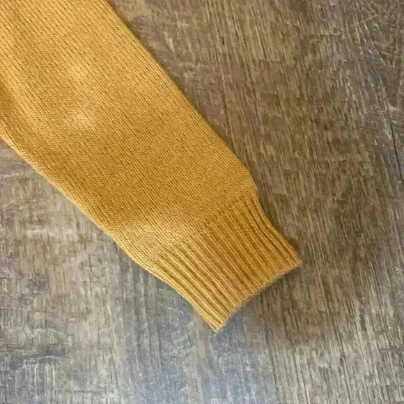 Banana Republic Everyday Lofty Crew-Neck Sweater - Picture 5 of 9